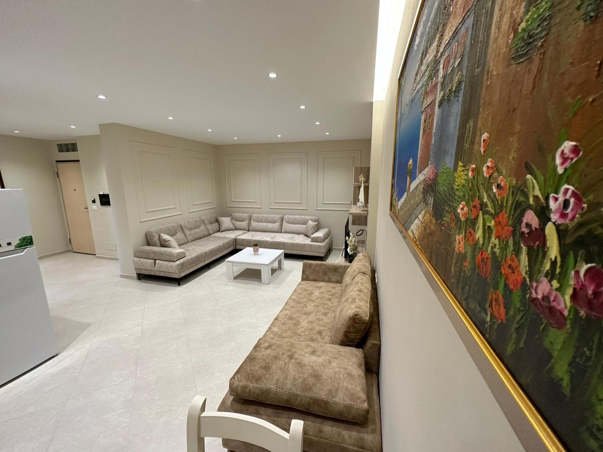 Beachfront Apartment With Balcony Avlonya Dış mekan fotoğraf